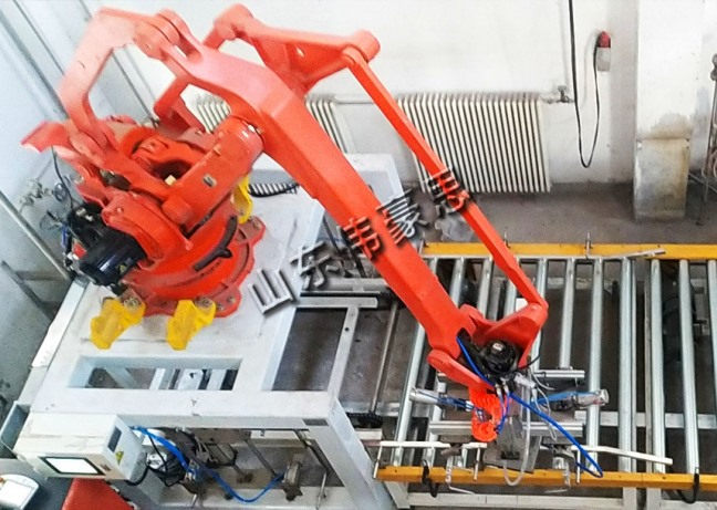 尿素視覺拆垛機(jī)器人現(xiàn)場(chǎng)