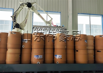 啤酒桶全自動碼垛設(shè)備 智能碼垛機(jī)械手方案