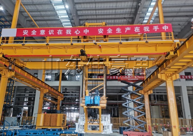 磷酸鐵鋰噸袋自動(dòng)裝車機(jī)