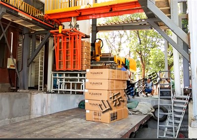 活性炭自動(dòng)裝車機(jī)的工作方式