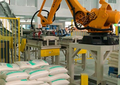 袋料碼垛機器人對企業(yè)的幫助