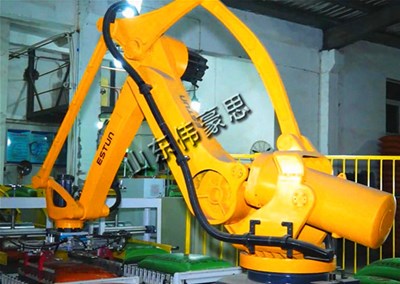 袋裝水泥碼垛機(jī)器人的特點(diǎn)優(yōu)勢(shì)