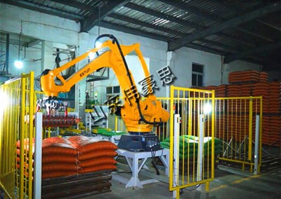 使用飼料碼垛機(jī)器人時(shí)要注意的細(xì)節(jié)保養(yǎng)要求