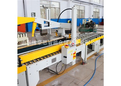 牛奶全自動裝箱機 紙箱碼垛機器人實拍