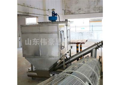 為什么炭黑智能中割式拆包機(jī)能夠避免污染?