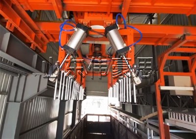 玉米纖維全自動(dòng)裝車(chē)機(jī) 自動(dòng)裝車(chē)機(jī)工作現(xiàn)場(chǎng)