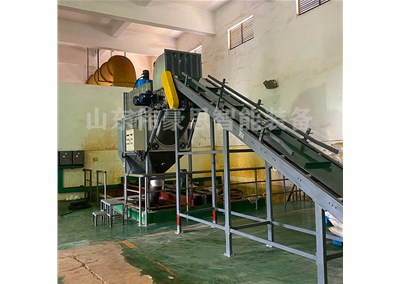 PVC粉自動破包機的技術特點