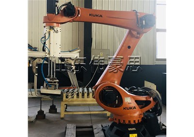 碳酸氫銨自動(dòng)碼垛機(jī) 袋料全自動(dòng)碼垛設(shè)備優(yōu)勢(shì)