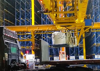 氧化鈣自動噸袋裝車機(jī)的優(yōu)點(diǎn)是什么？