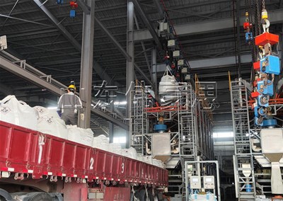 電池粉噸袋全自動拆包機的功能