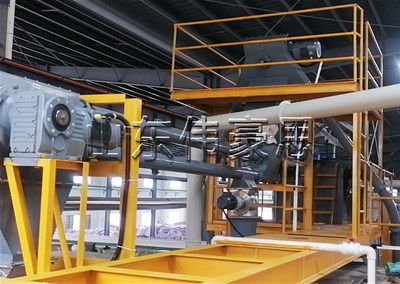 橡膠粉管鏈輸送機(jī)的特點(diǎn)是什么？