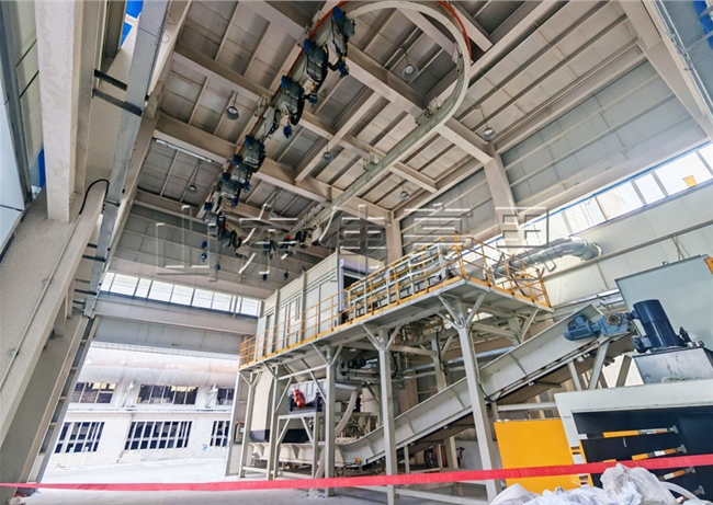 環(huán)型吊軌+側(cè)切式噸袋拆包機(jī)+廢袋打包機(jī)